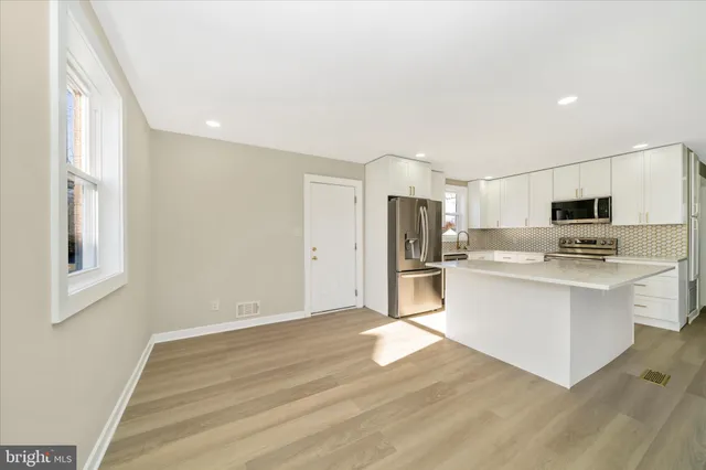 $3,200 | 7103 Loch Raven Road, Temple Hills, MD 20748