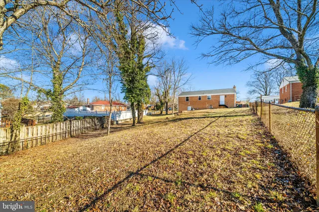 $3,200 | 7103 Loch Raven Road, Temple Hills, MD 20748