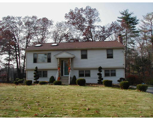 11 William Road Billerica, MA 01821 - Photo 1 of 1 Gallery Image 1