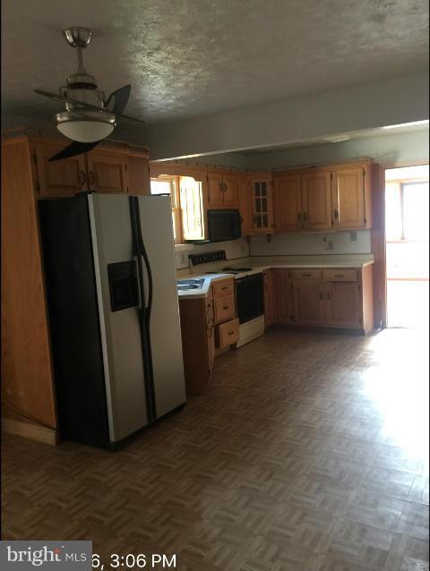8712 Timothy Road Brandywine, MD 20613 - Photo 21 of 30 Kitchen