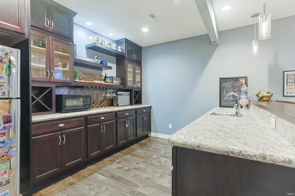 $689,900 | 709 West Shore Drive, Osceola, IN 46561