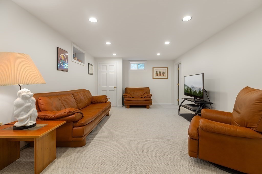 651 Belknap Road Framingham, MA 01701 - Photo 26 of 42 Gallery Image 26