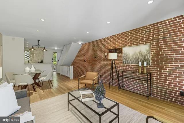 $725,000 | 237 G Street Southwest, Unit 120, Washington, DC 20024