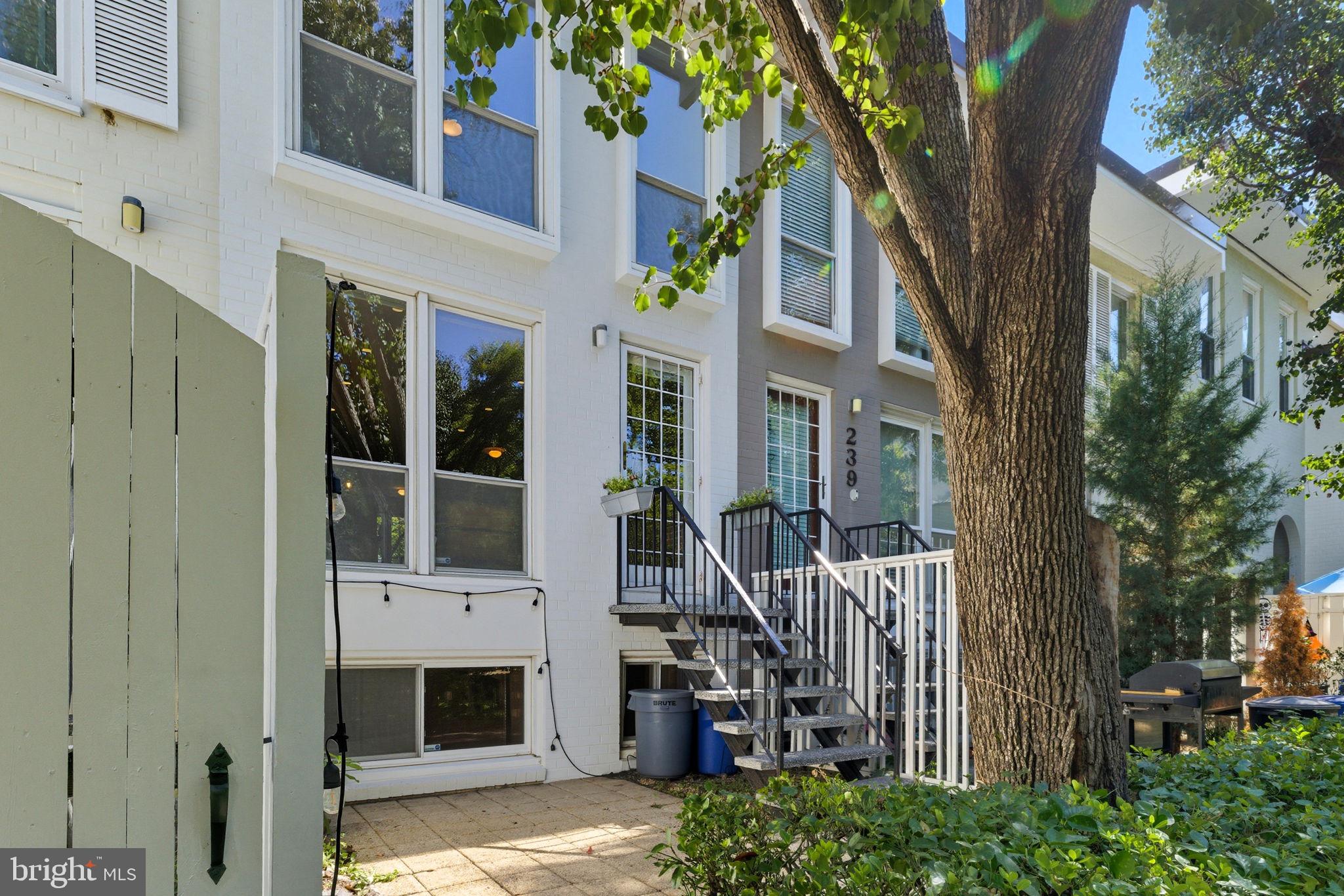 237 G Street Southwest, Unit 120 Washington, DC 20024 - Photo 28 of 31 The Outdoor Patio area....