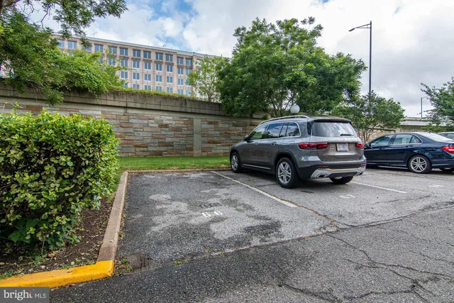 $725,000 | 237 G Street Southwest, Unit 120, Washington, DC 20024