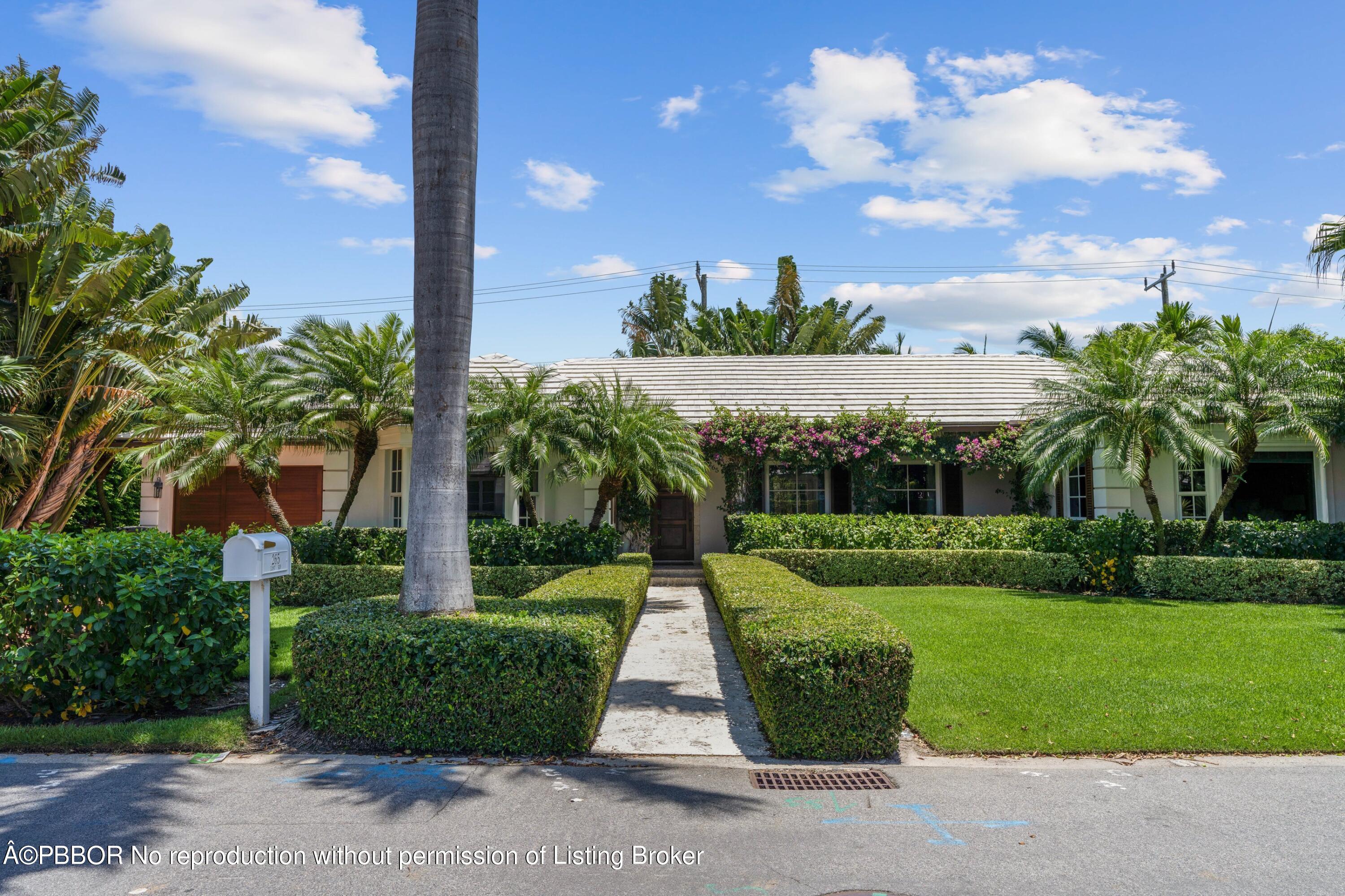 265 List Road Palm Beach, FL 33480 - Photo 2 of 26 a view of park with large tree