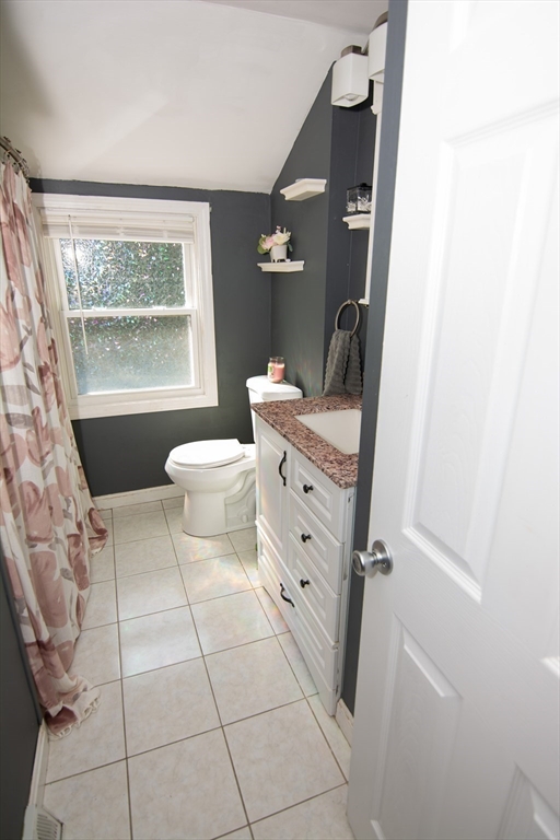 18 Amble Road Chelmsford, MA 01824 - Photo 23 of 42