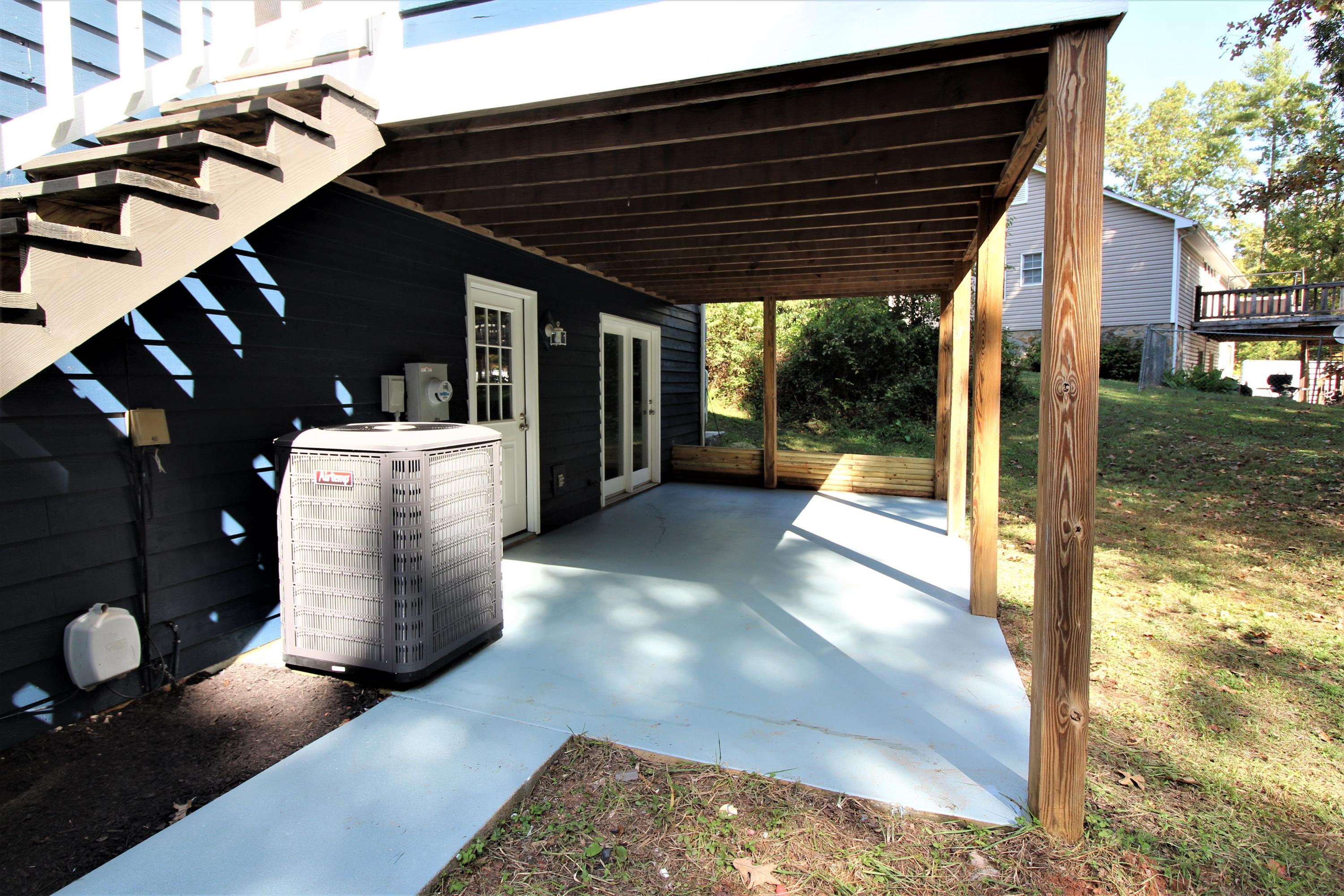 222 Mt Airy Road Hardy, VA 24101 - Photo 13 of 87 13
