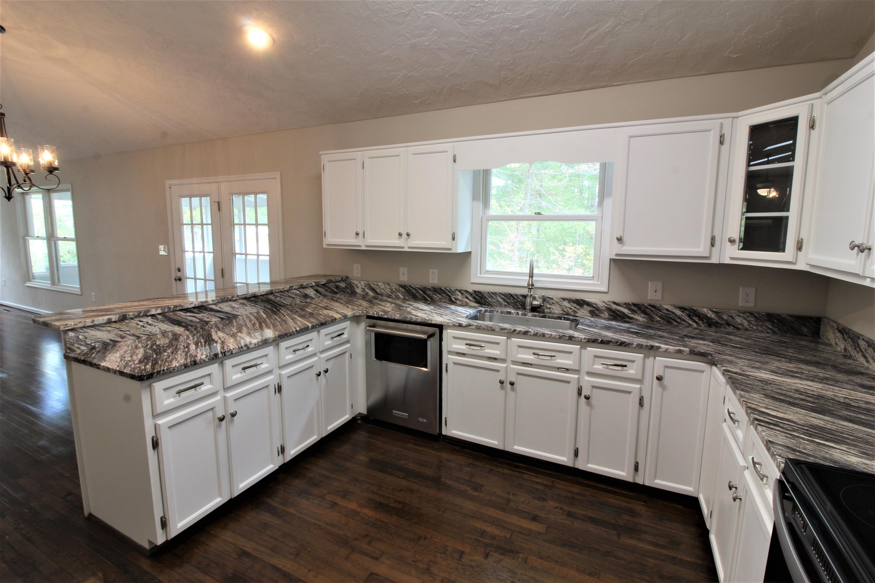 222 Mt Airy Road Hardy, VA 24101 - Photo 29 of 87 84