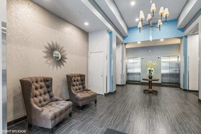 $2,600 | 451 West Huron Street, Unit 905, Chicago, IL 60654