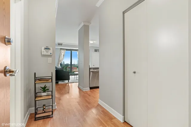 $2,600 | 451 West Huron Street, Unit 905, Chicago, IL 60654