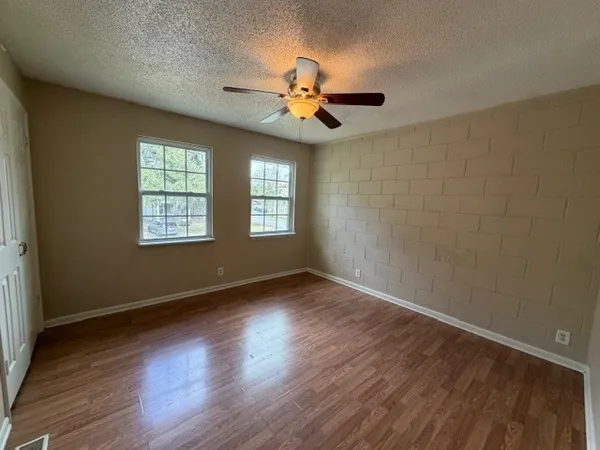 $1,325 | 502 Prince Street, Brunswick, GA 31520
