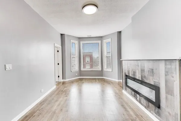 $679,900 | 4330 South Langley Avenue, Chicago, IL 60653