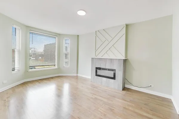 $679,900 | 4330 South Langley Avenue, Chicago, IL 60653