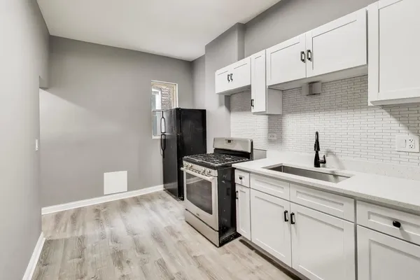$679,900 | 4330 South Langley Avenue, Chicago, IL 60653