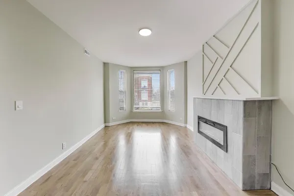 $679,900 | 4330 South Langley Avenue, Chicago, IL 60653