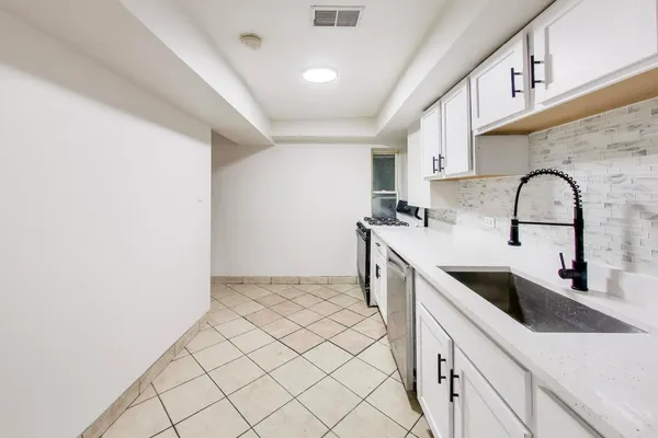 $679,900 | 4330 South Langley Avenue, Chicago, IL 60653
