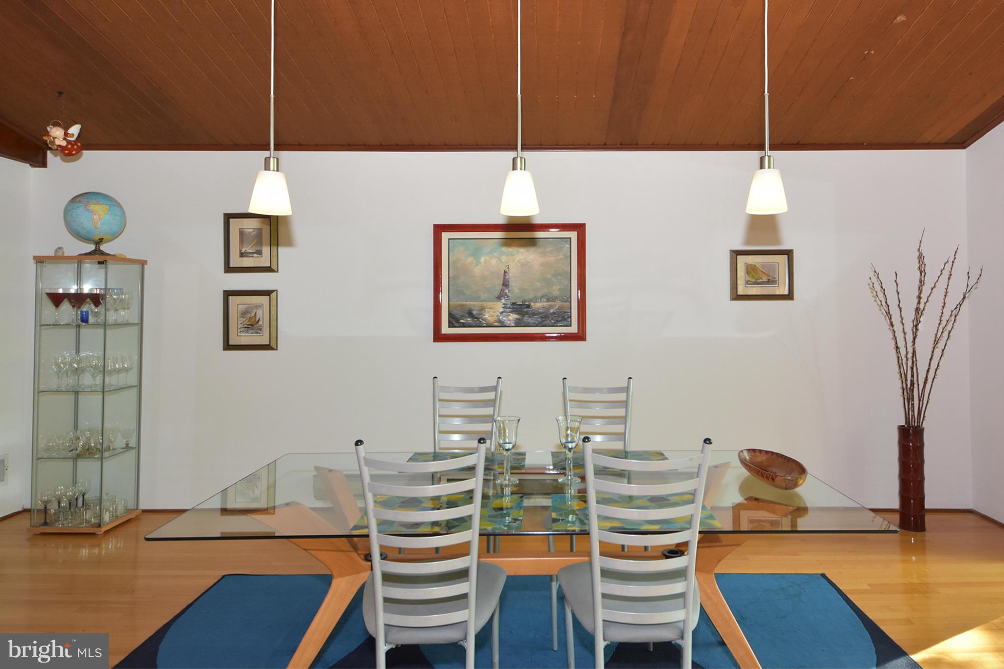 2994 Valley View Road Annapolis, MD 21401 - Photo 8 of 28 Dining area