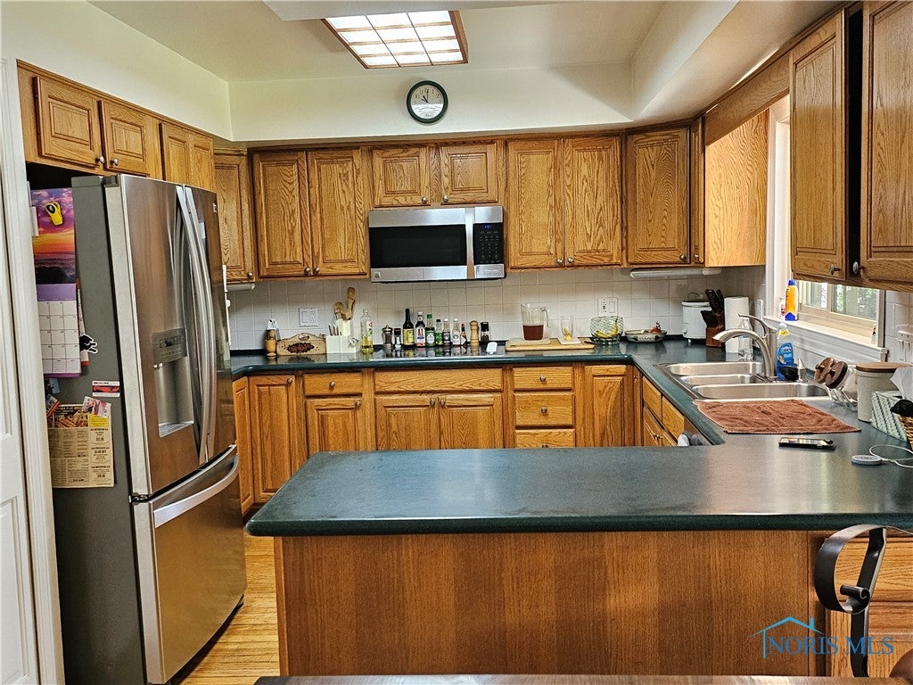 110 Harbor Point Road Rossford, OH 43460 - Photo 12 of 33 Kitchen Work Area