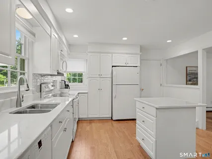 $1,495,000 | 161 Old Kings Highway South, Darien, CT 06820