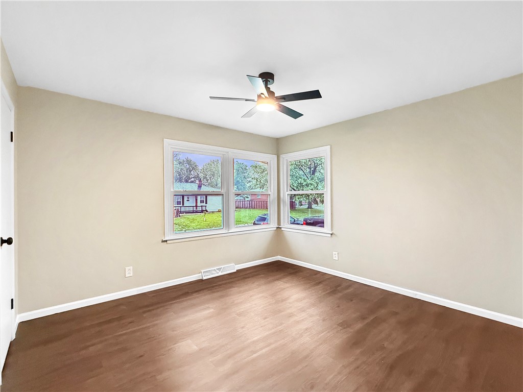 2125 Clearmont Avenue Decatur, IL 62526 - Photo 11 of 22