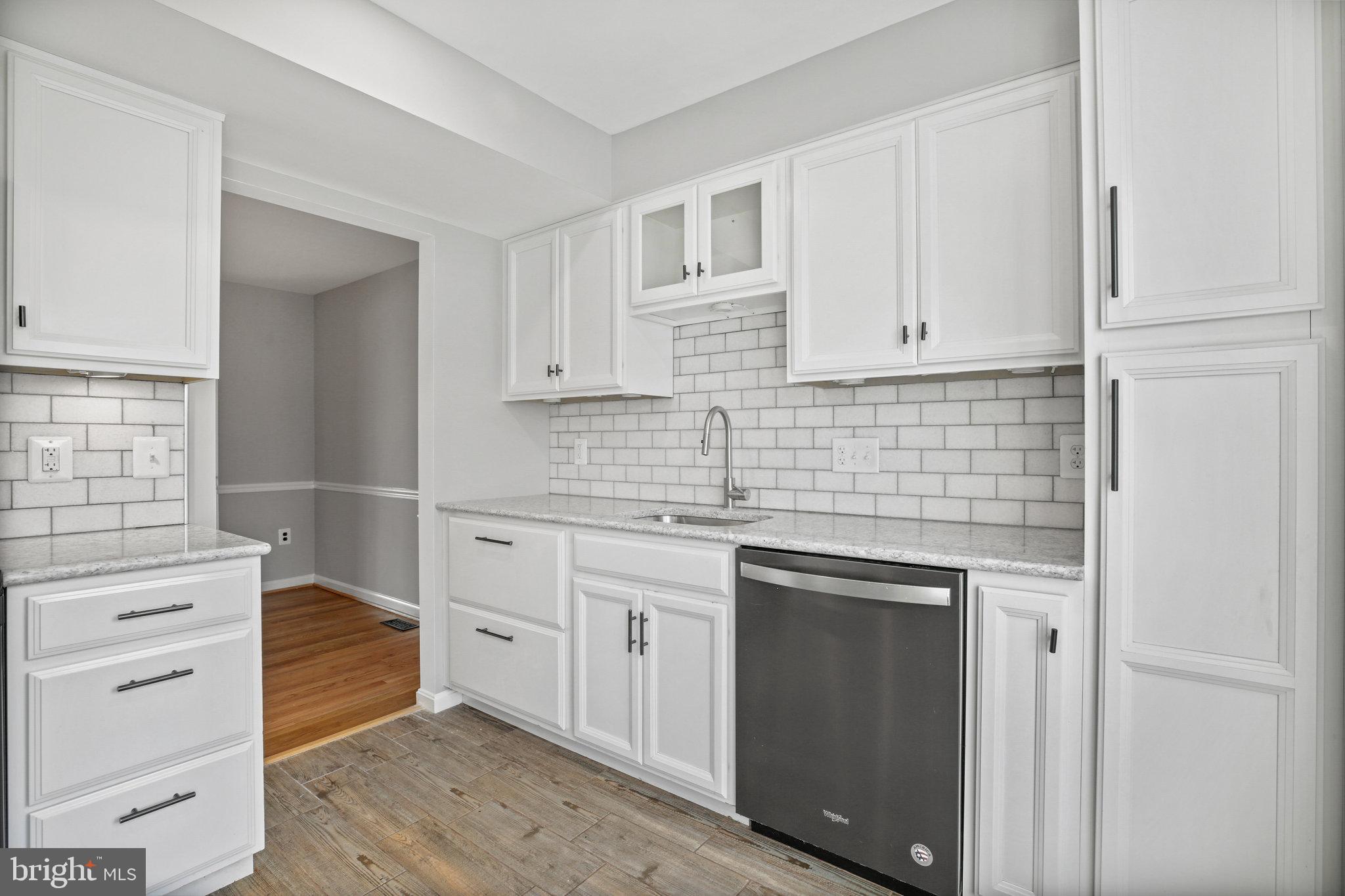 5255 Leestone Court Springfield, VA 22151 - Photo 8 of 31