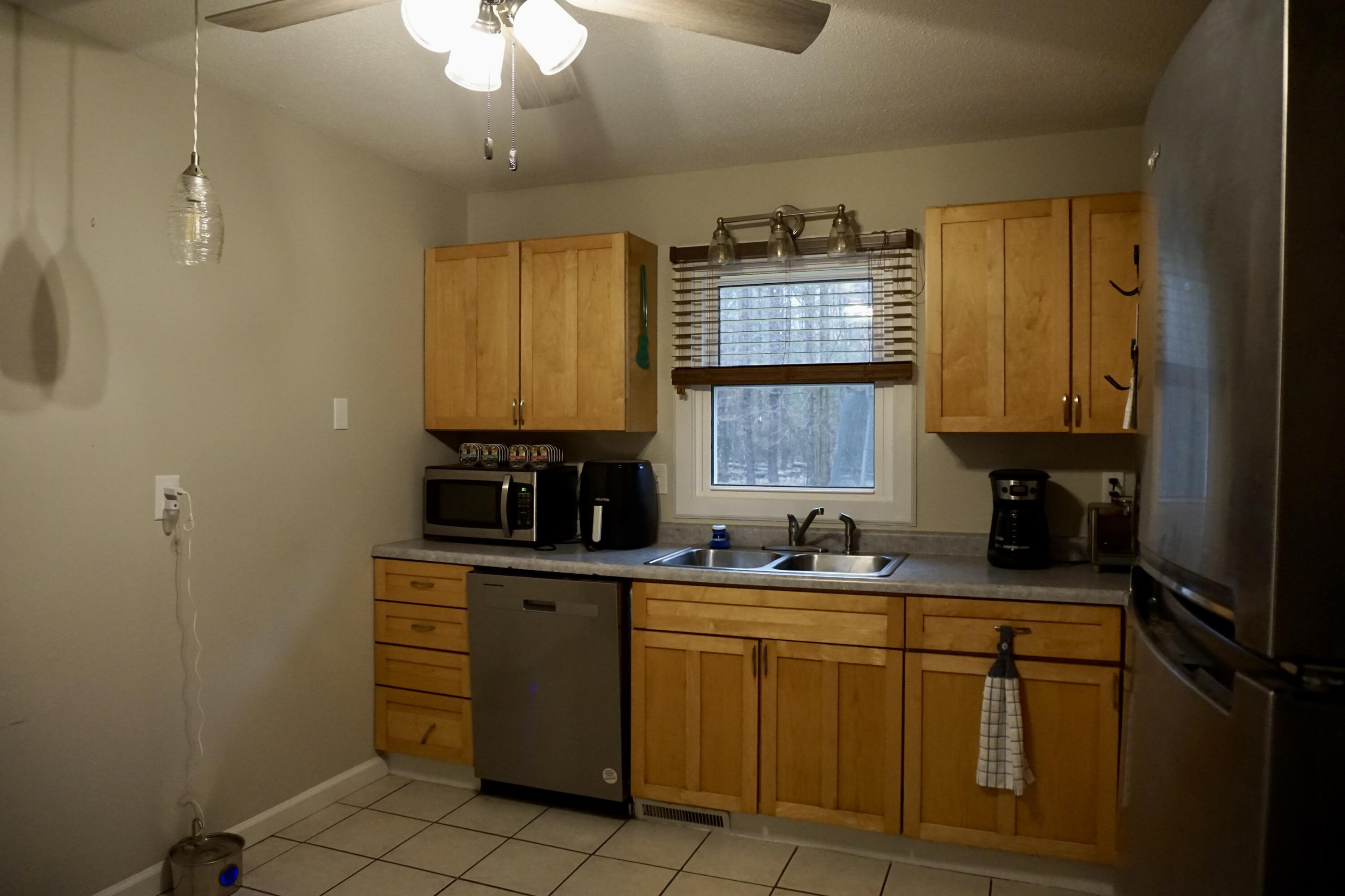 2096 Horton Road Muskegon, MI 49445 - Photo 16 of 28 DSC06052