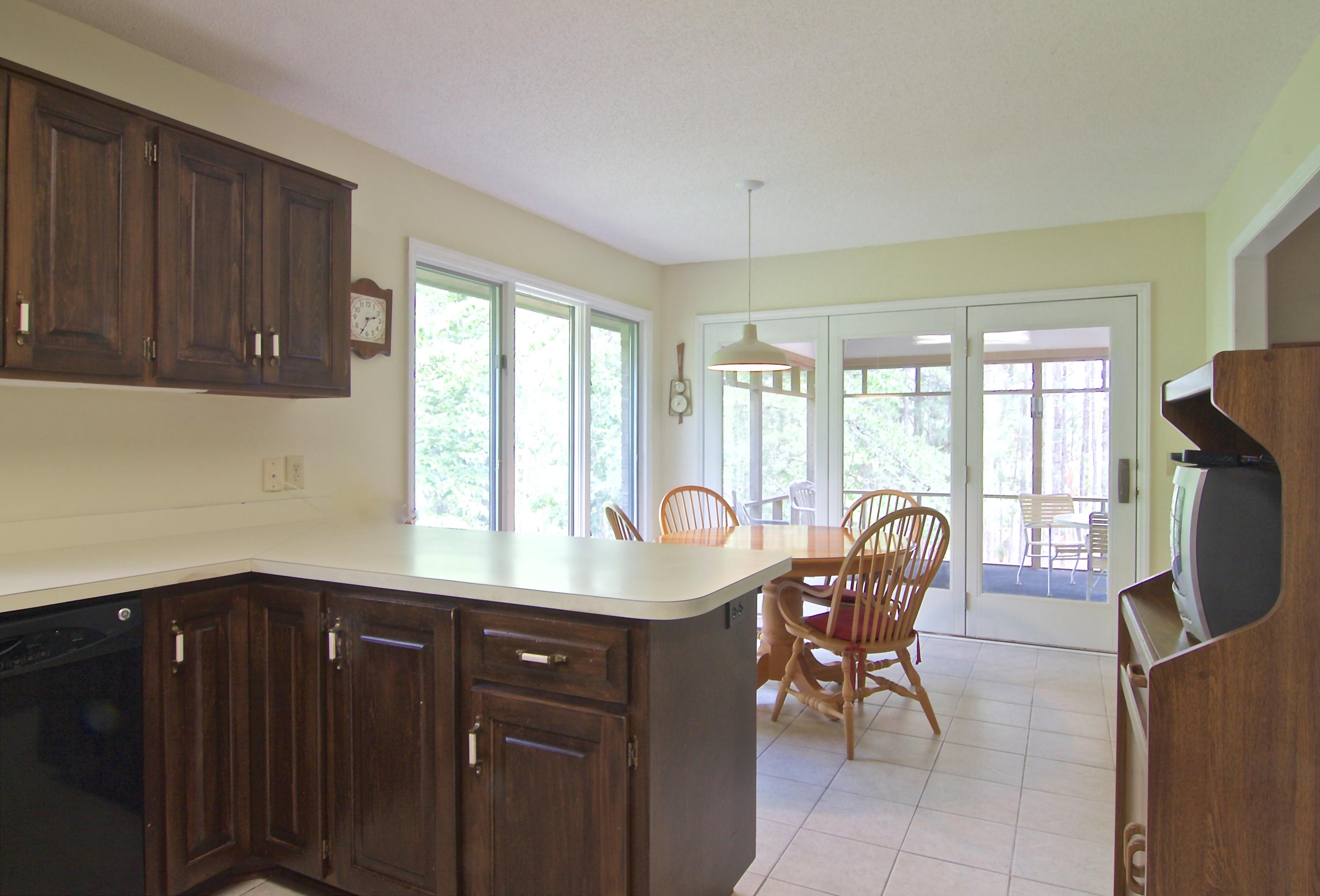 10 Driving Range Road Pinehurst, NC 28374 - Photo 13 of 25 10 Driving Range Kitchen 2