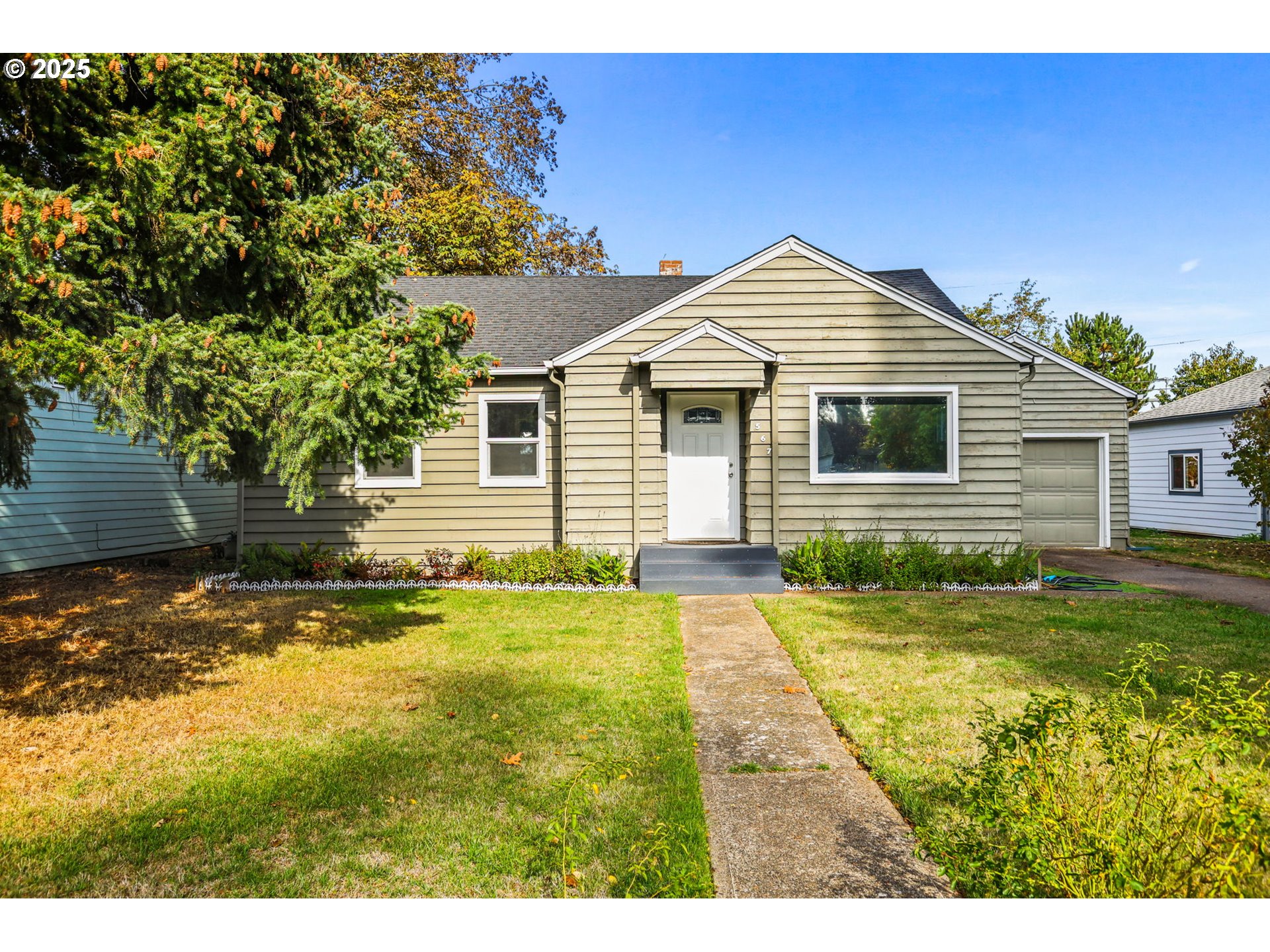 567 Bliler Avenue Northeast Salem, OR 97301 - Photo 1 of 27