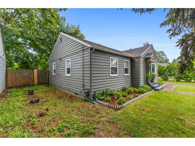 $365,000 | 567 Bliler Avenue Northeast, Salem, OR 97301