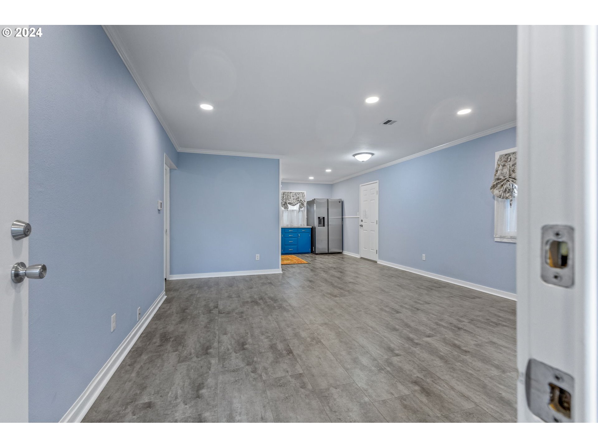 567 Bliler Avenue Northeast Salem, OR 97301 - Photo 4 of 27