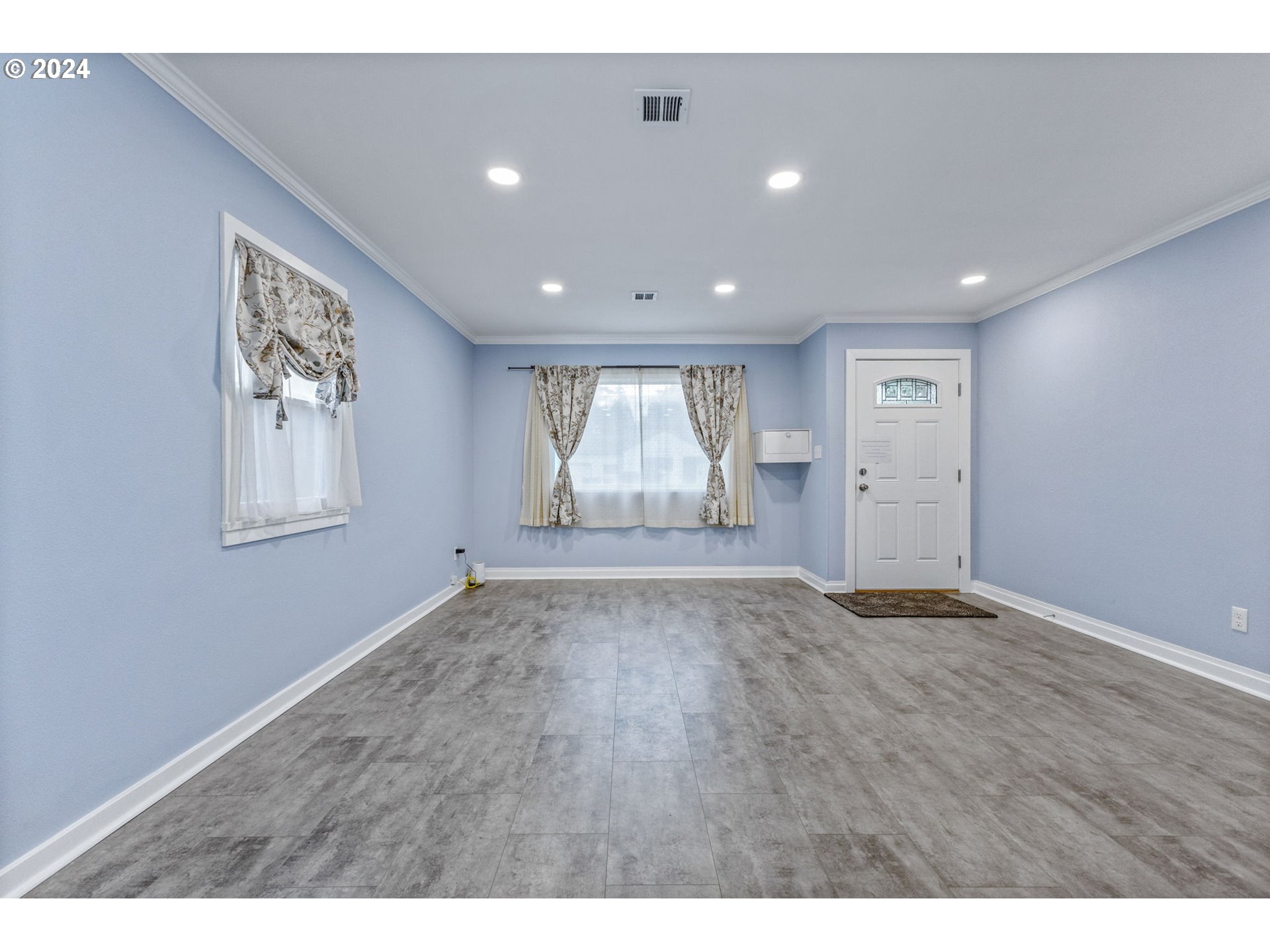 567 Bliler Avenue Northeast Salem, OR 97301 - Photo 5 of 27