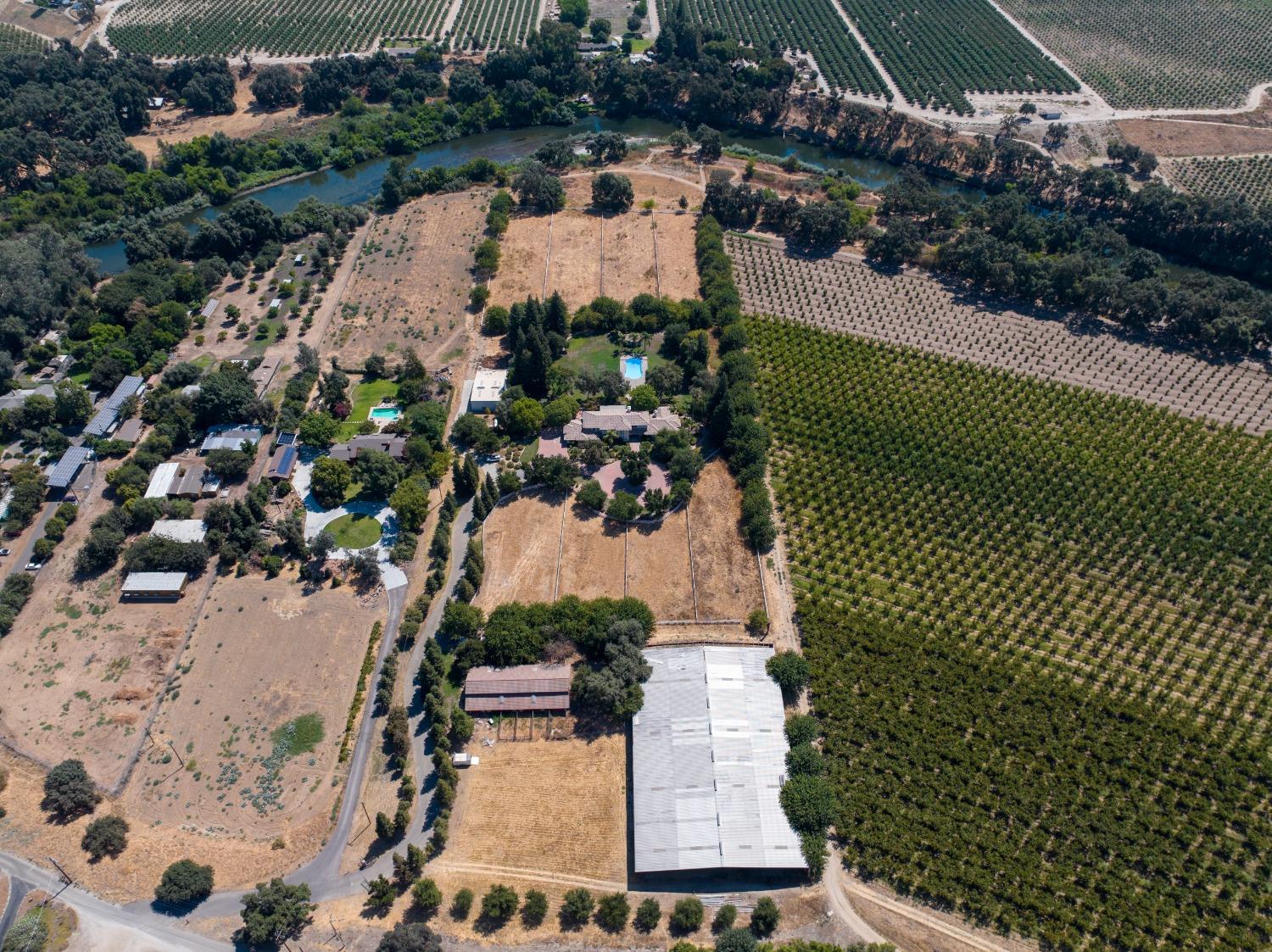 7292 South Kings River Road Parlier, CA 93648 - Photo 3 of 44 Gallery Image 3