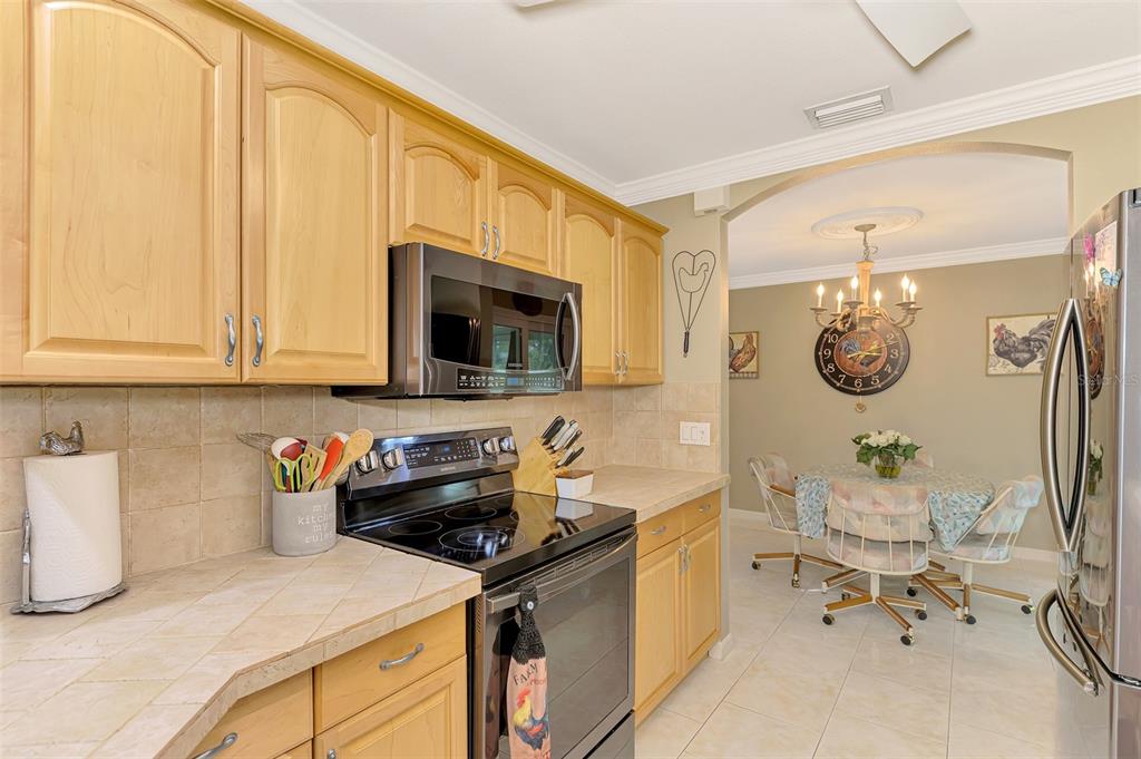 411 Nightingale Road Venice, FL 34293 - Photo 16 of 37