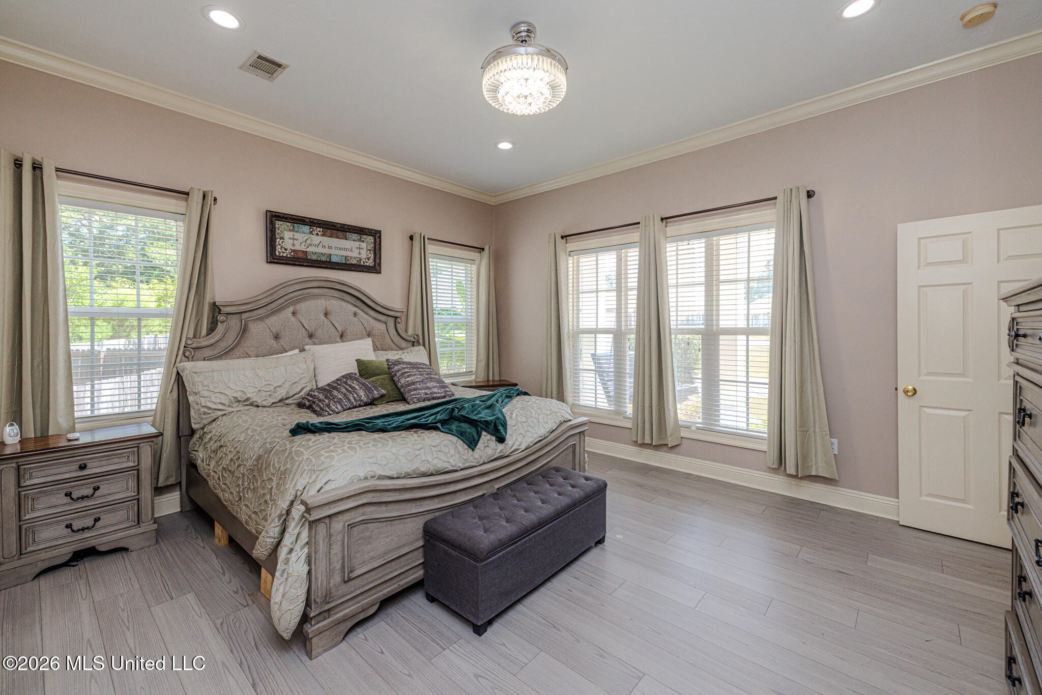 245 Cannon Ridge Drive Brandon, MS 39042 - Photo 16 of 44 1R4A0084