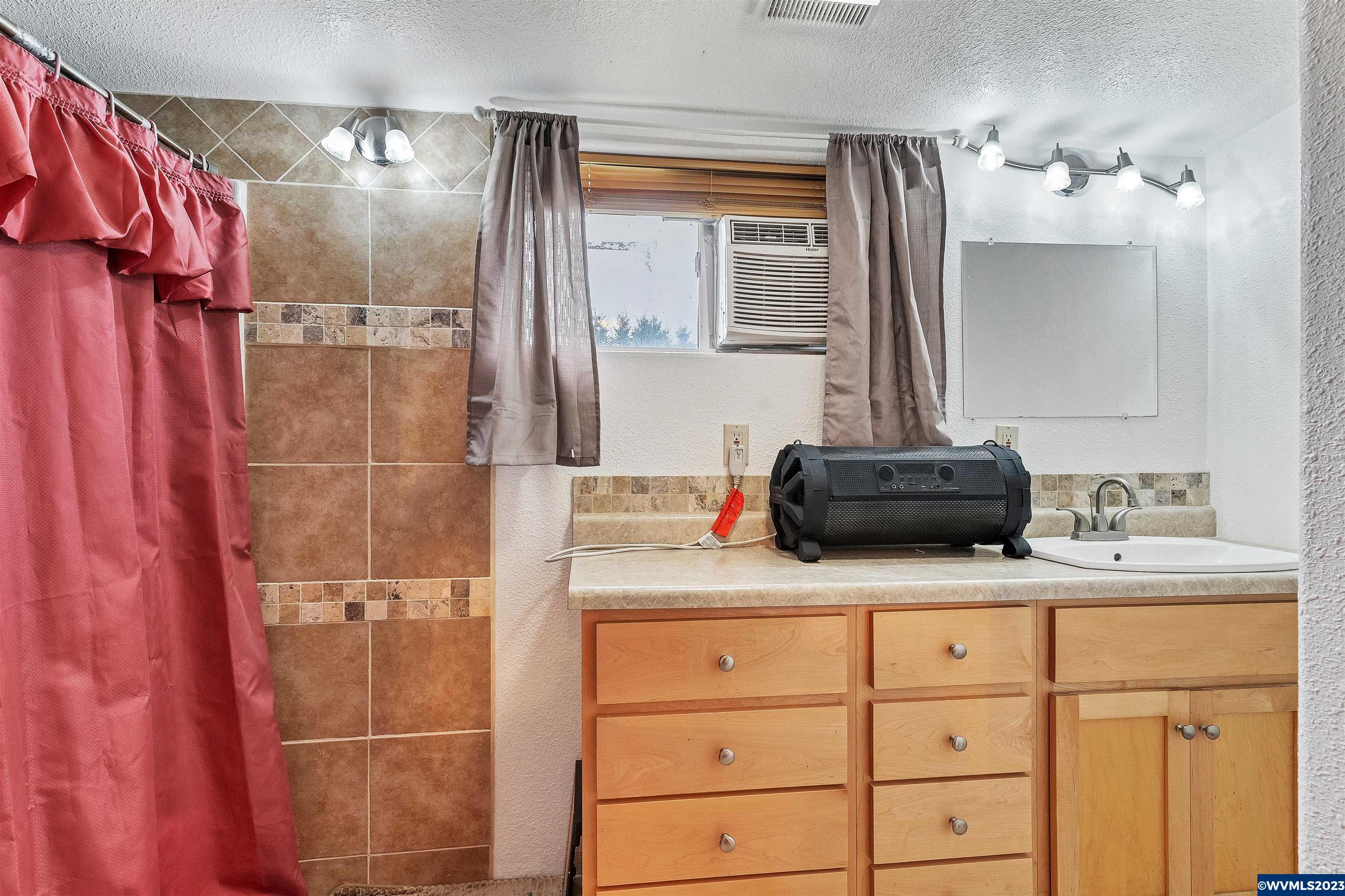 540 Crowfoot Road Lebanon, OR 97355 - Photo 17 of 20 Gallery Image 17