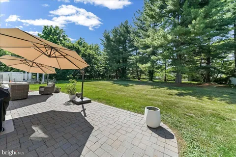$589,000 | 103 Grove Circle, Chalfont, PA 18914