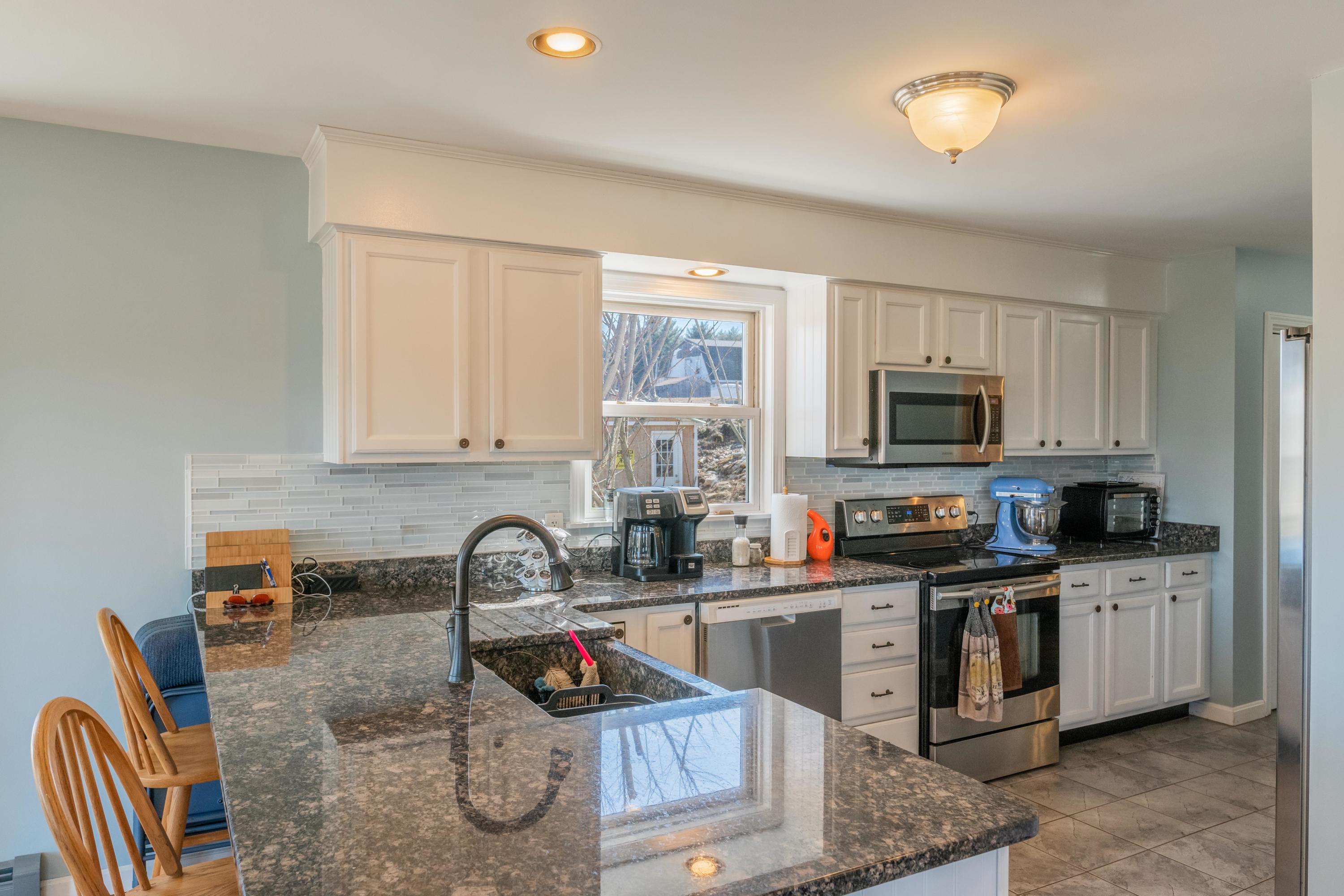 889 Middle Road Woolwich, ME 04579 - Photo 16 of 40 889 Middle Road 016
