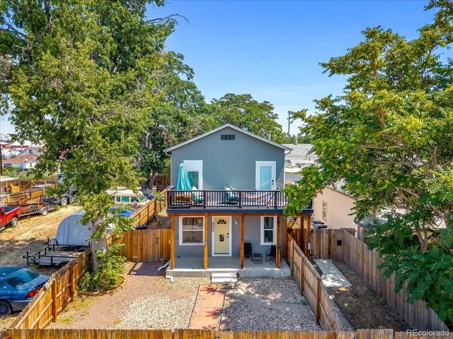 a view of house with a outdoor space