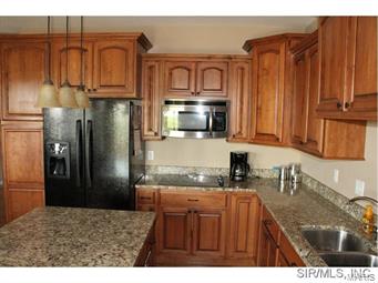 128 Ridge Crossing Lane Troy, IL 62294 - Photo 11 of 24