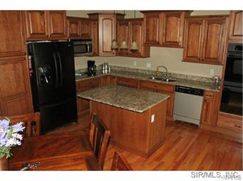 128 Ridge Crossing Lane Troy, IL 62294 - Photo 7 of 24