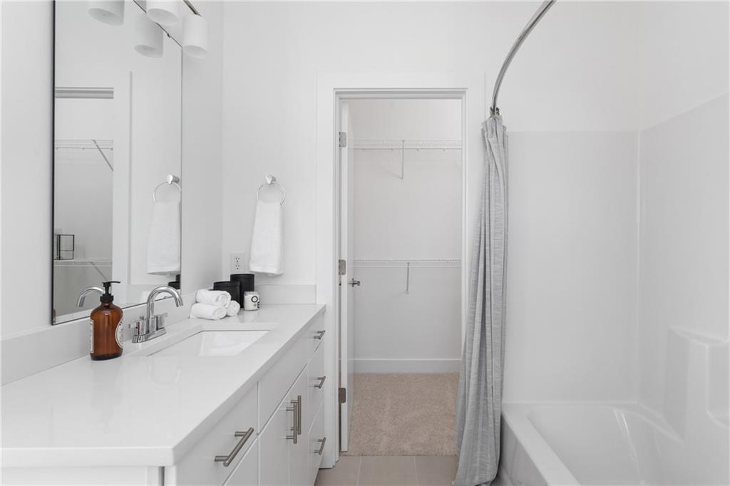 1808 Rosette Way Indianapolis, IN 46202 - Photo 13 of 16