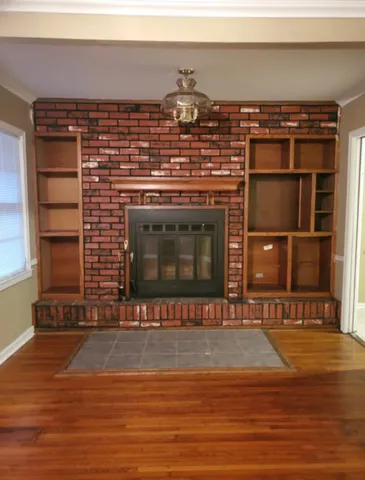 $1,045 | 1624 Whitney Avenue, Memphis, TN 38127