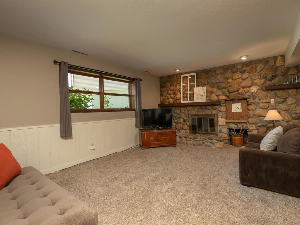 1852 36th Street Northwest Rochester, MN 55901 - Photo 17 of 30