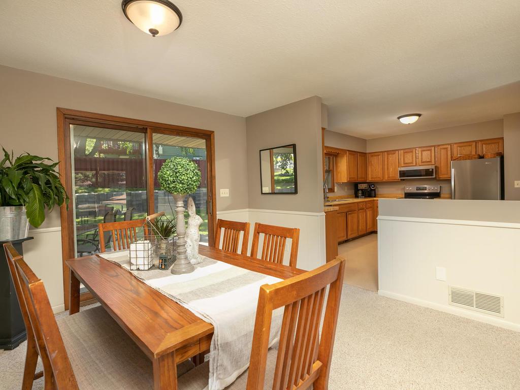 1852 36th Street Northwest Rochester, MN 55901 - Photo 8 of 30