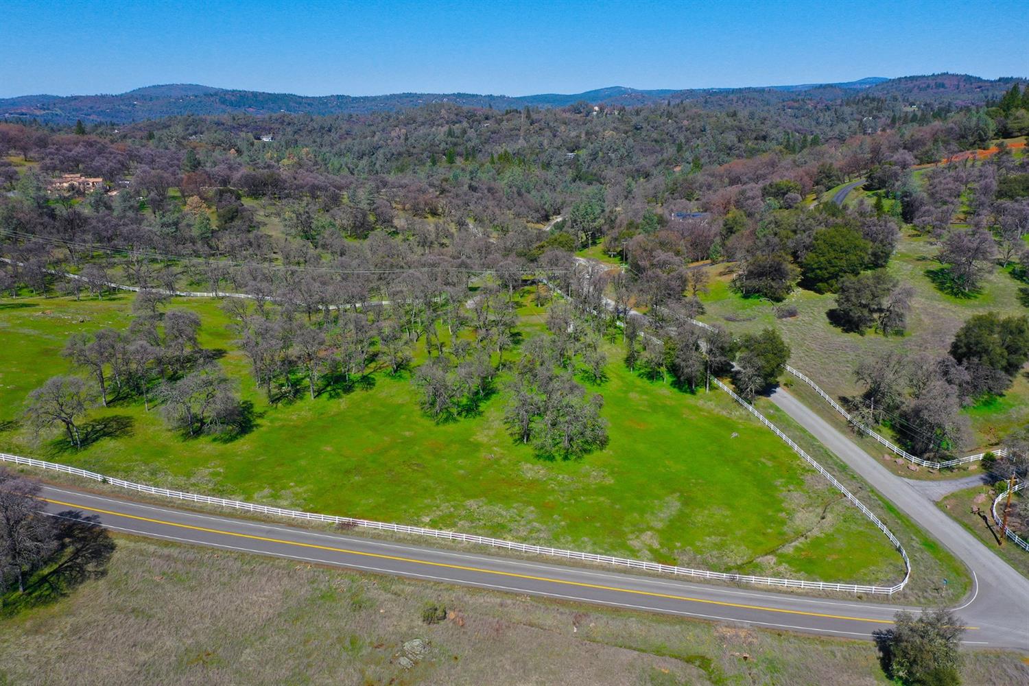 22498 Retherford Road Auburn, CA 95602 - Photo 8 of 19