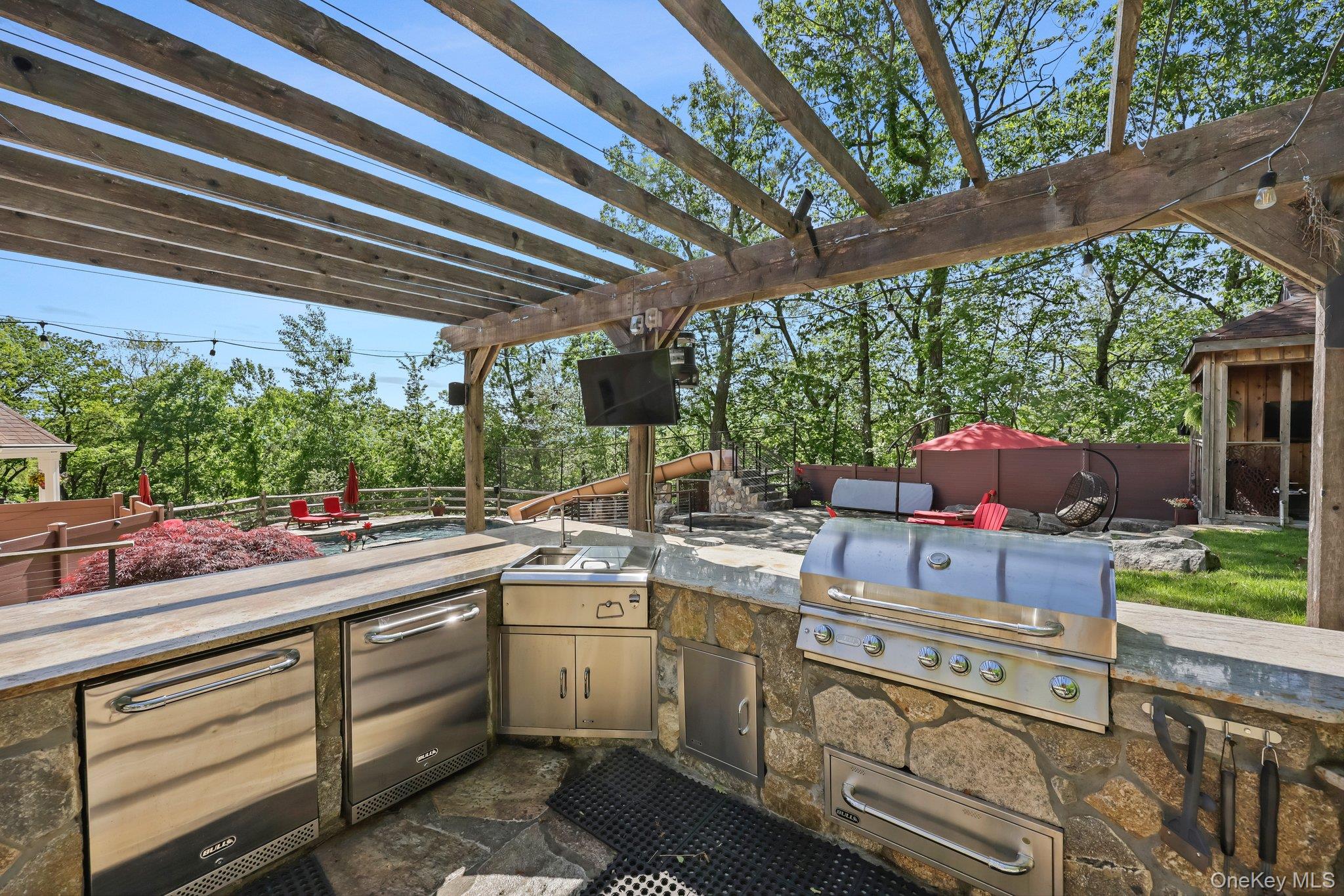 24 Jackson Road Mahopac, NY 10541 - Photo 8 of 45
