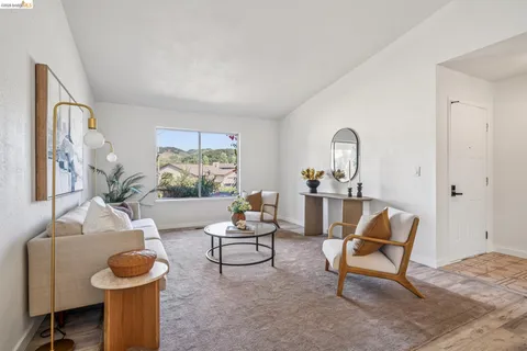 $895,000 | 5672 Torrey Pine Court, El Sobrante, CA 94803