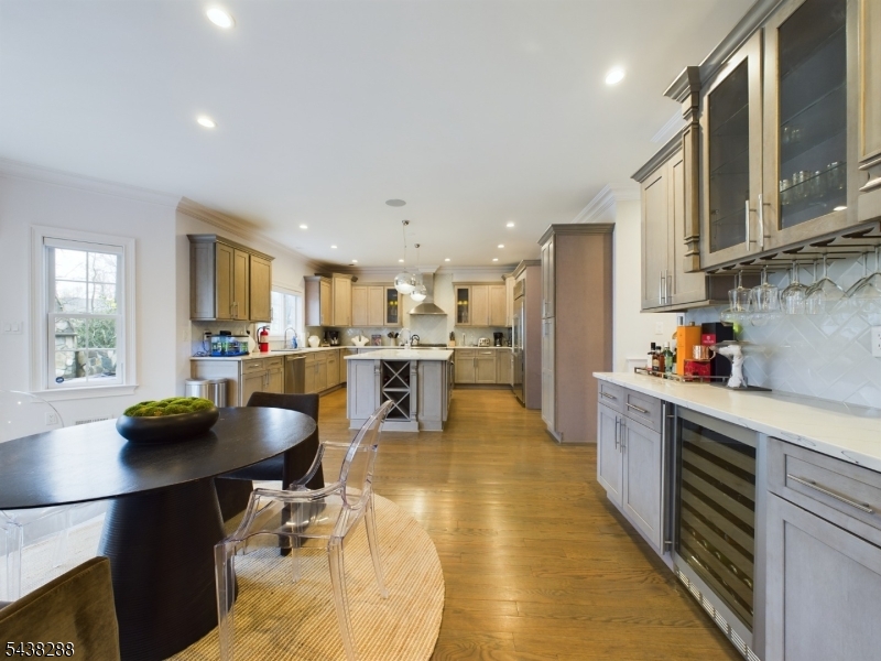 301 Garrett Road Mountainside, NJ 07092 - Photo 13 of 42