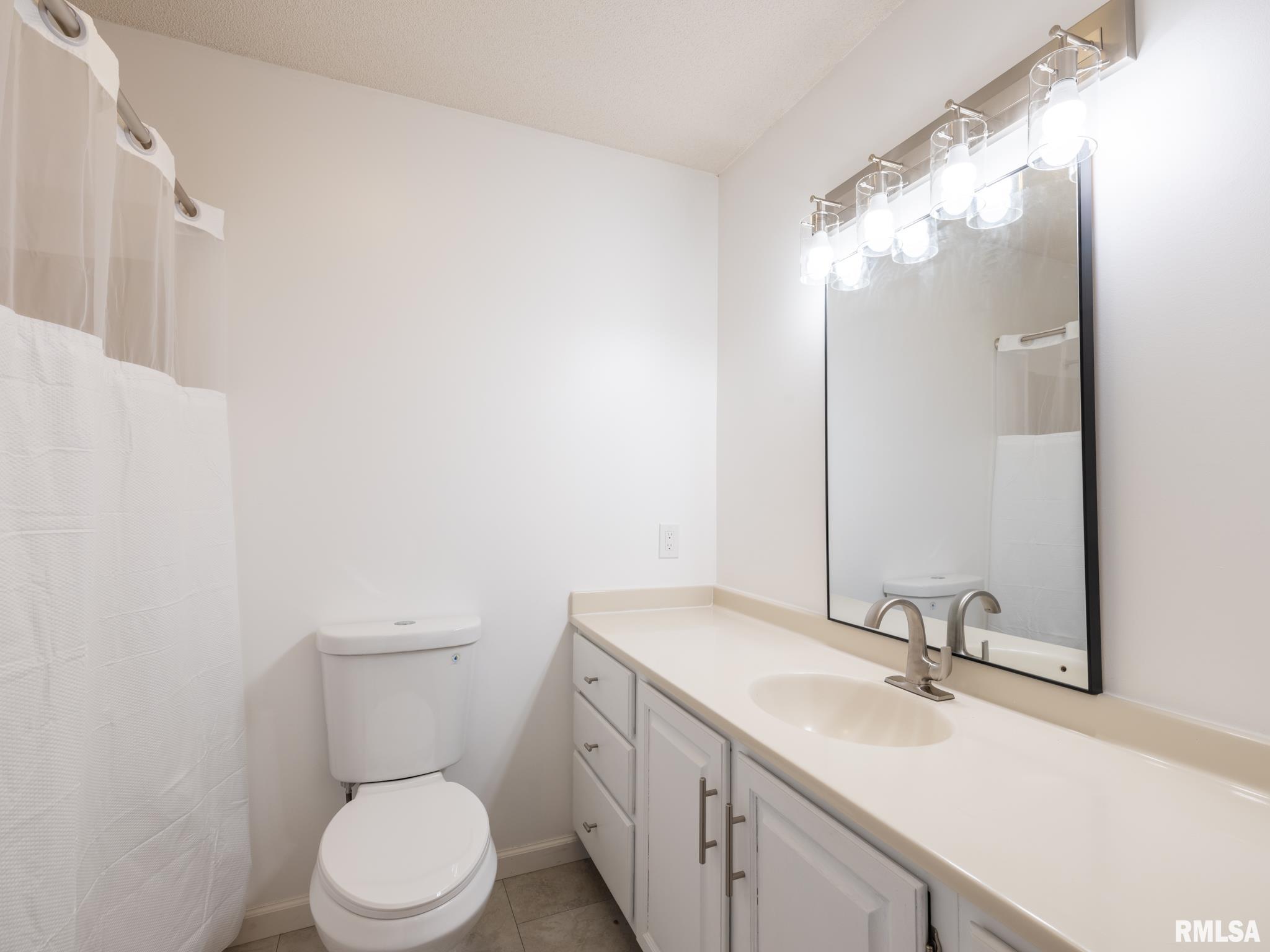 6607 North Camelot Road Peoria, IL 61615 - Photo 49 of 75
